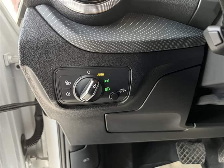 Фото 5 - Audi Q2L