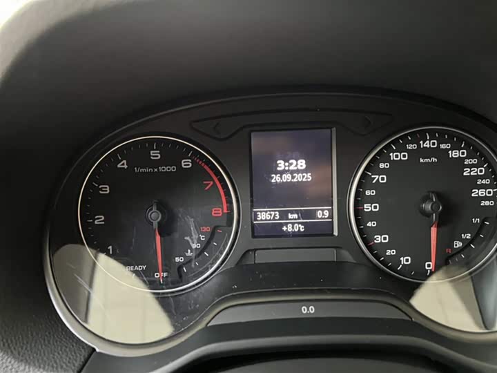 Фото 7 - Audi Q2L