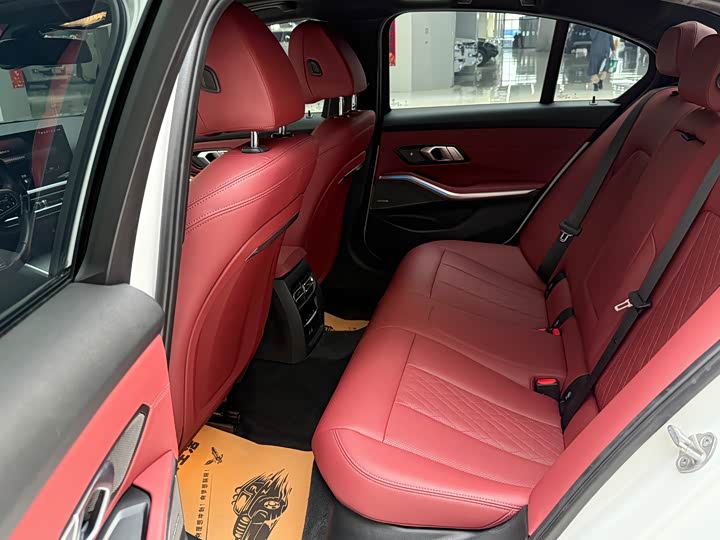 Фото 9 - BMW 3 Series