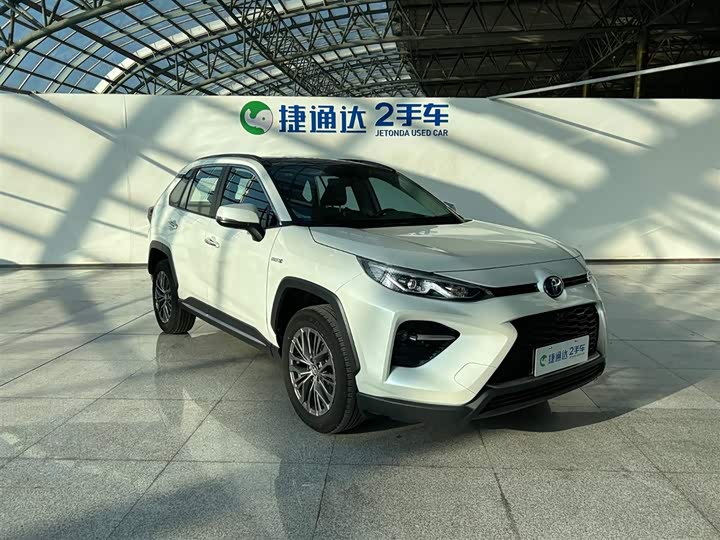 Фото 4 - Toyota Wildlander