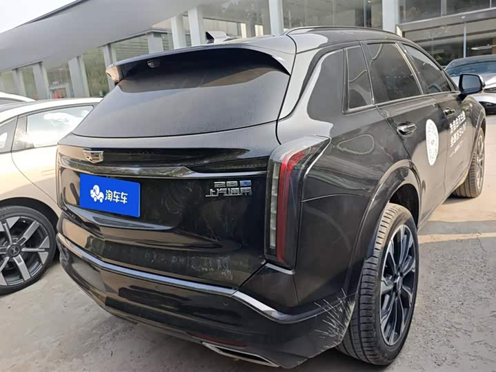 Фото 3 - Cadillac XT5