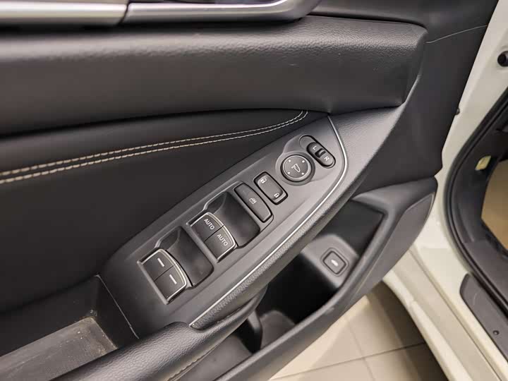 Фото 9 - Honda Inspire