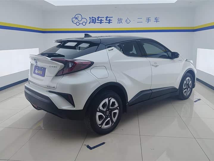 Фото 3 - Toyota C-HR EV