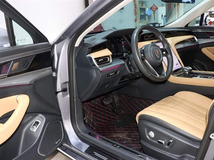 Фото 9 - Hongqi H5