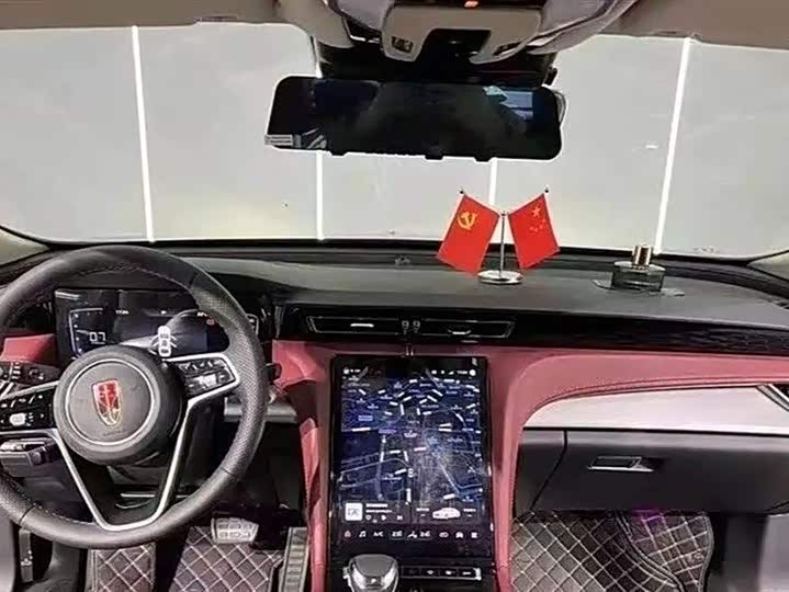 Фото 3 - Hongqi H5