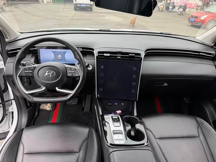 Фото 5 - Hyundai Tucson L