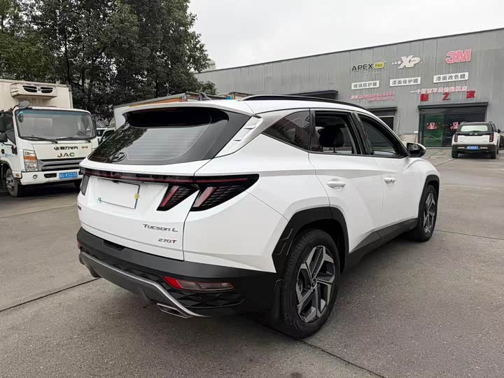 Фото 9 - Hyundai Tucson L