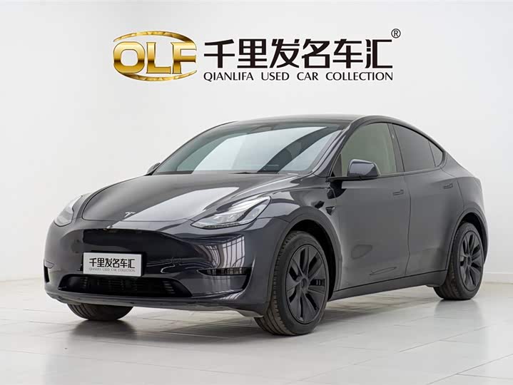 Фото 1 - Tesla Model Y