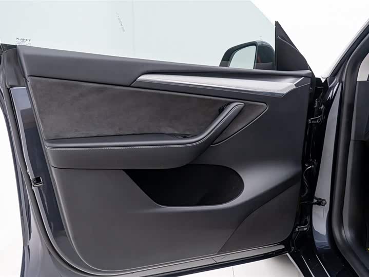 Фото 4 - Tesla Model Y