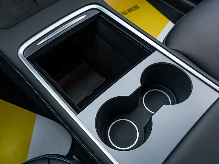 Фото 7 - Tesla Model Y