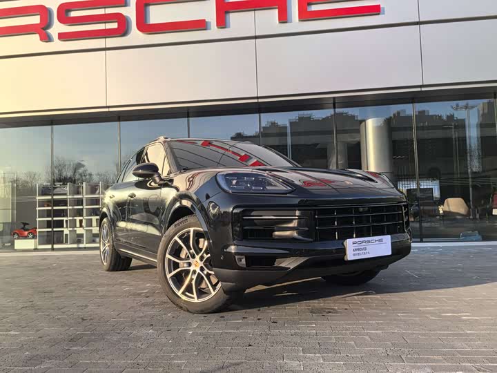 Фото 1 - Porsche Cayenne