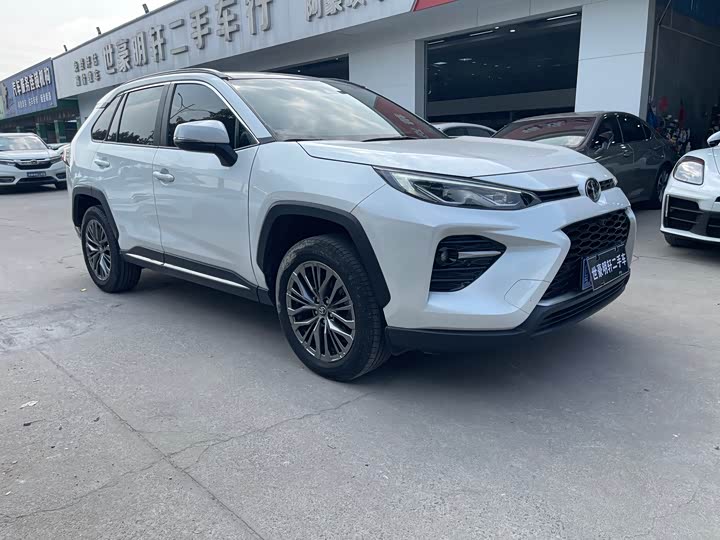 Фото 3 - Toyota Wildlander