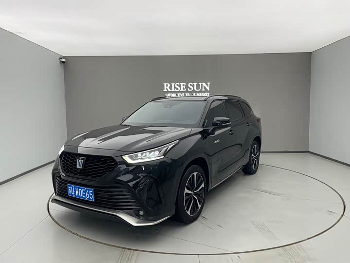 Фото 1 - Toyota Crown Kluger