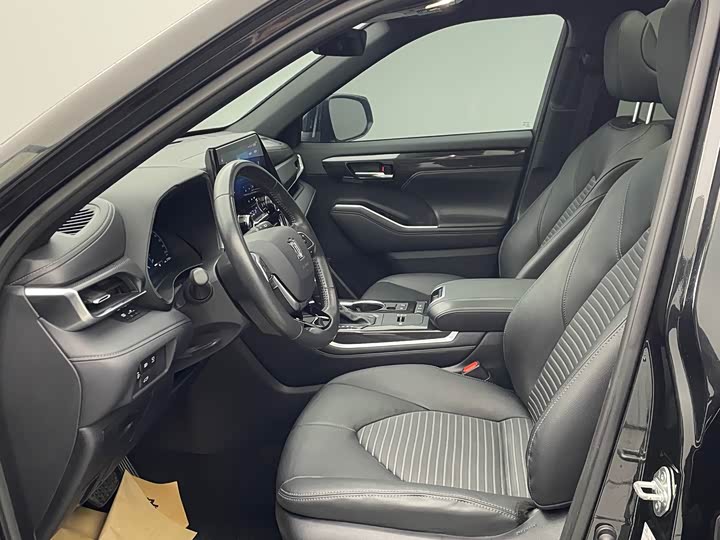 Фото 4 - Toyota Crown Kluger