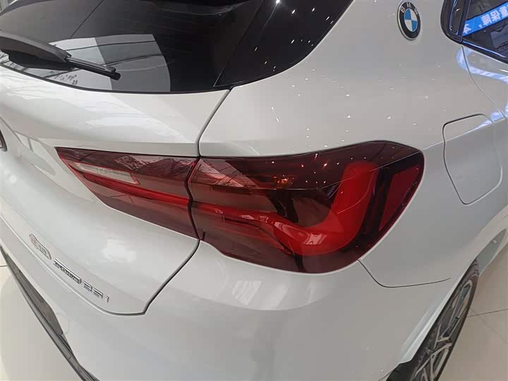 Фото 8 - BMW X2