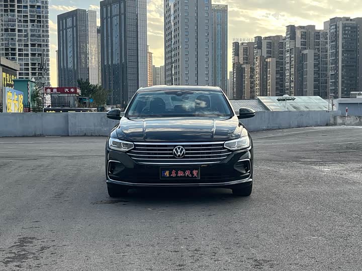 Фото 1 - Volkswagen Lavida