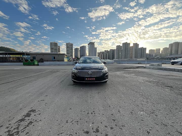 Фото 2 - Volkswagen Lavida