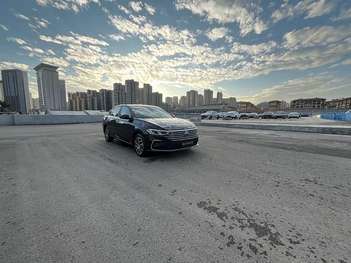 Фото 3 - Volkswagen Lavida