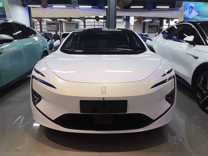 Фото 3 - Avatr 12