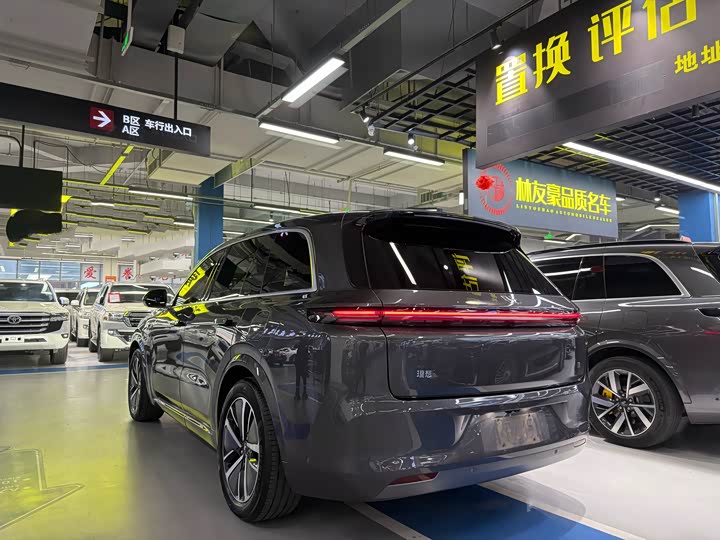 Фото 4 - LiXiang L8