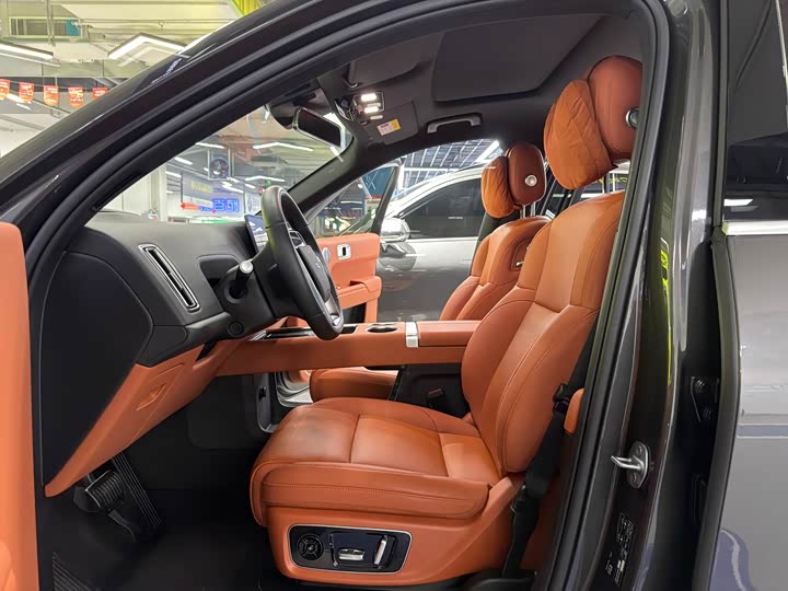 Фото 8 - LiXiang L8