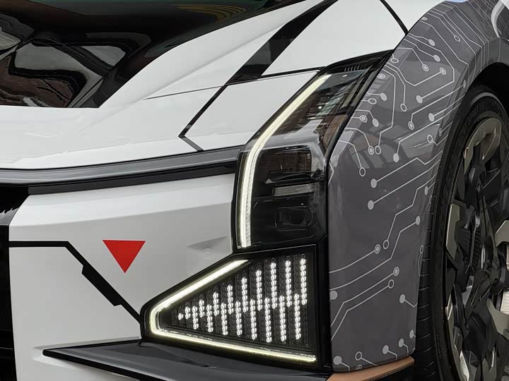 Фото 5 - HiPhi Z