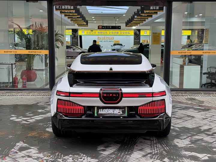 Фото 6 - HiPhi Z