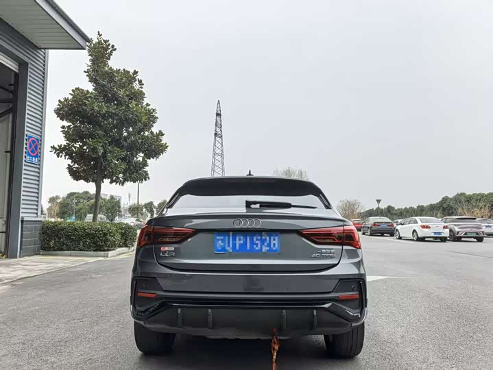 Фото 4 - Audi Q3 Sportback