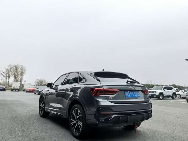 Фото 5 - Audi Q3 Sportback