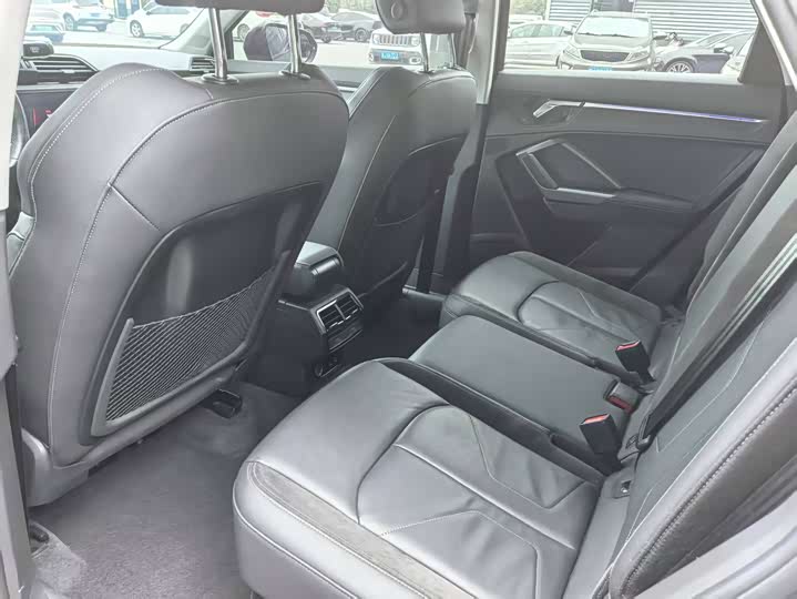 Фото 8 - Audi Q3 Sportback