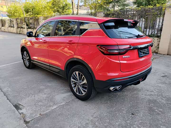 Фото 8 - Geely Coolray