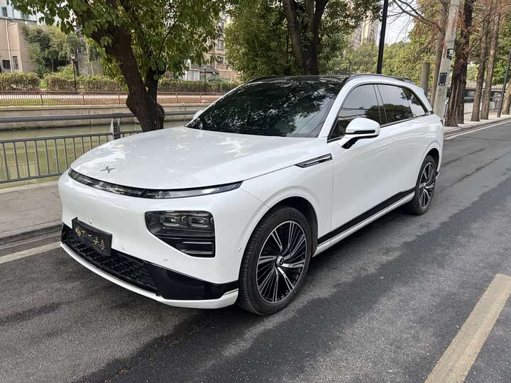 Фото 1 - XPeng G9