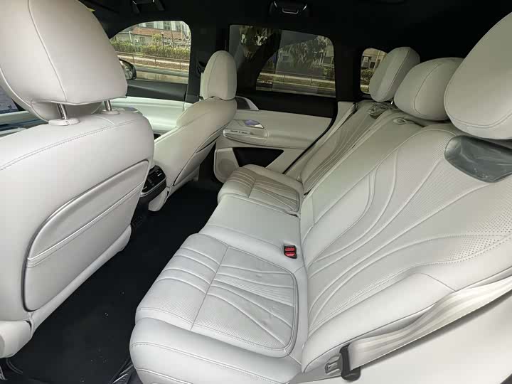 Фото 6 - XPeng G9