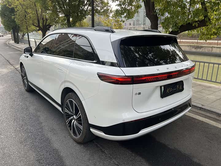 Фото 9 - XPeng G9