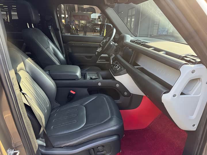 Фото 8 - Land Rover Defender