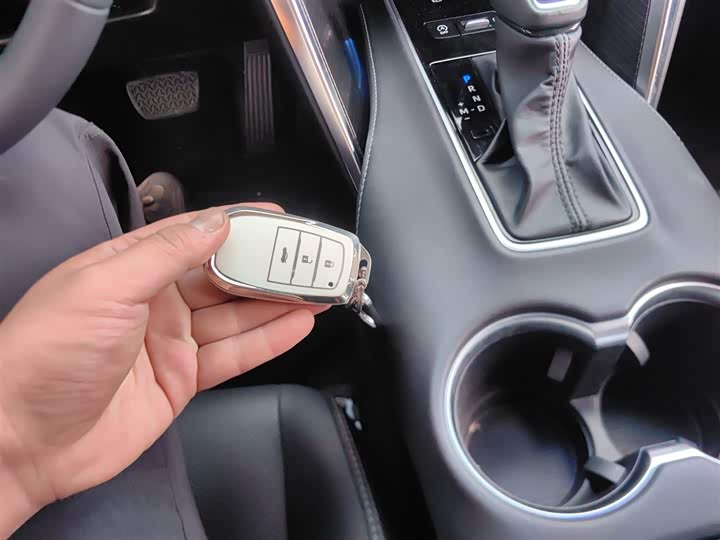 Фото 9 - Toyota Venza