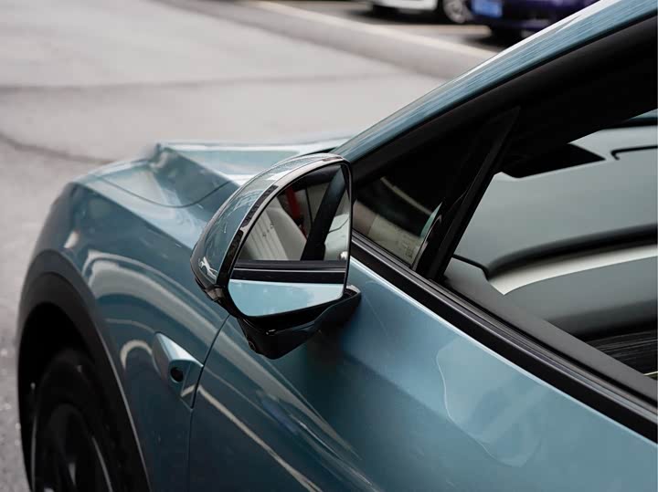 Фото 9 - Nio Onvo L60