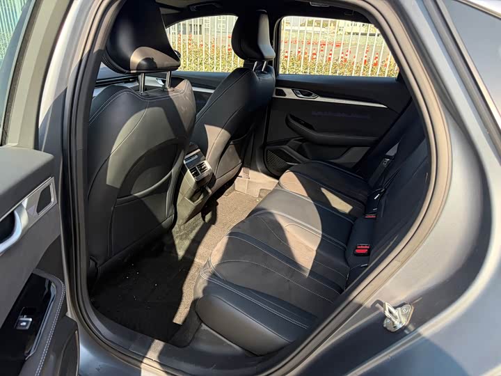 Photo 5 - Geely Preface