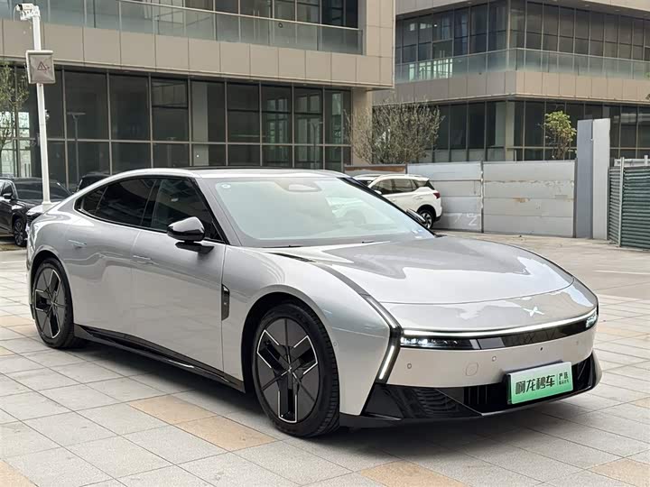 Фото 3 - XPeng P7