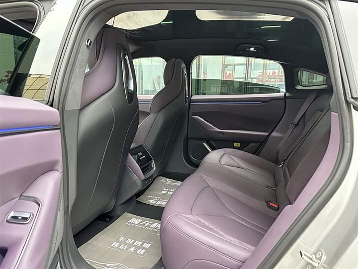 Фото 9 - XPeng P7