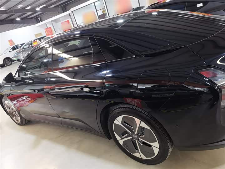 Фото 5 - XPeng Mona M03