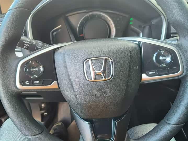 Фото 8 - Honda CR-V