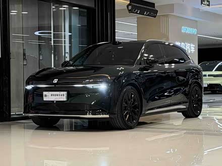 Фото 1 - Zeekr 7X