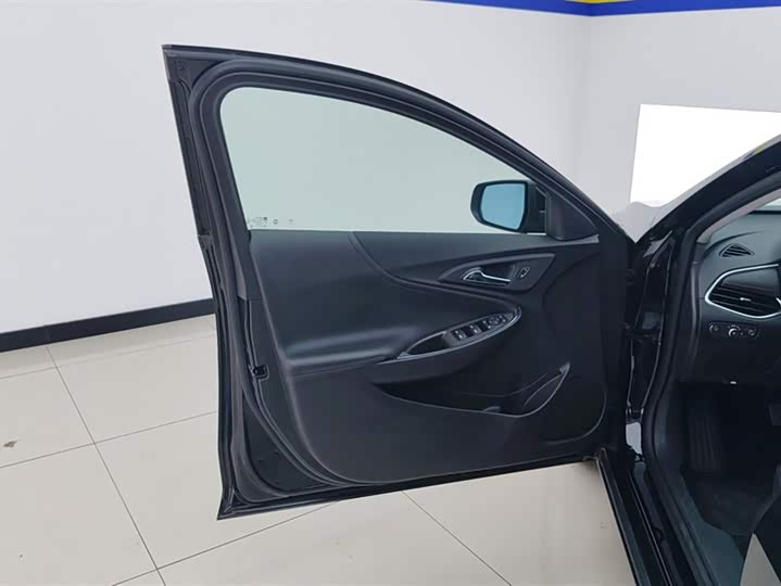 Фото 7 - Chevrolet Malibu XL