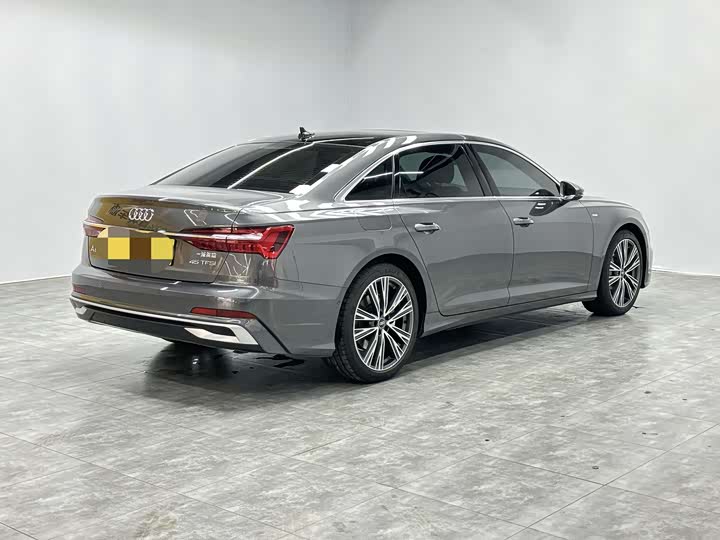 Фото 3 - Audi A6L