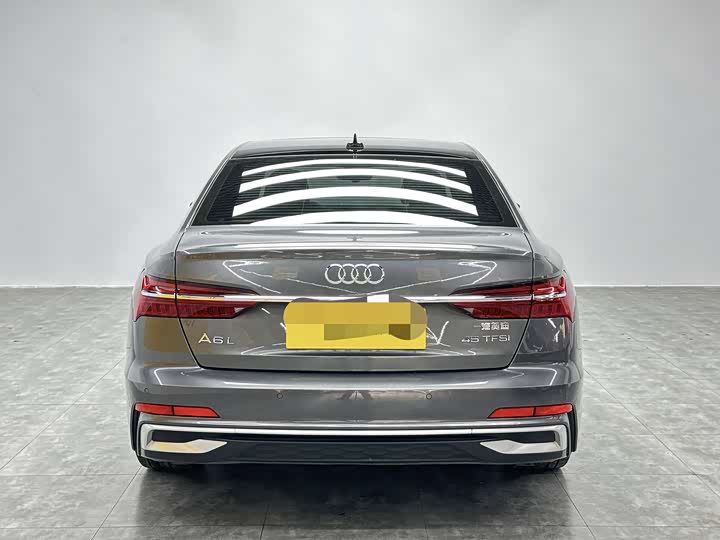 Фото 6 - Audi A6L