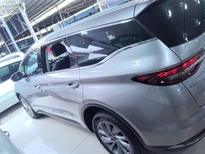 Фото 5 - Geely Jiaji