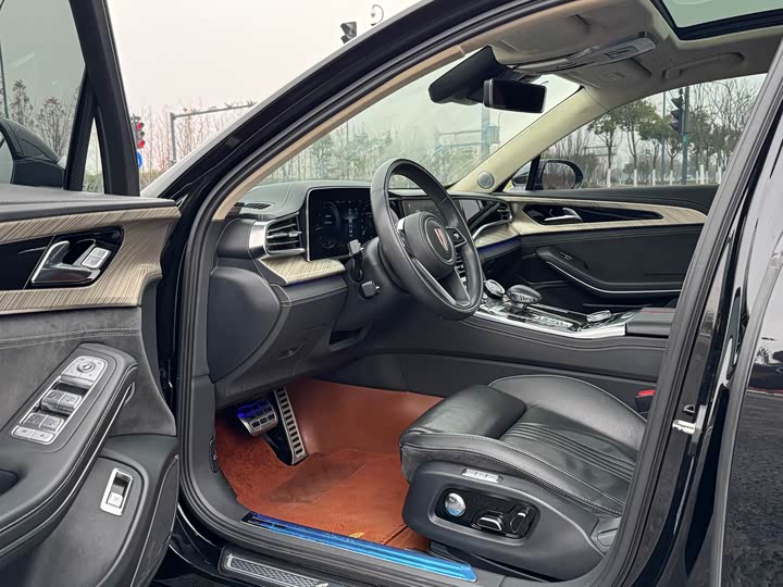 Фото 8 - Hongqi H9