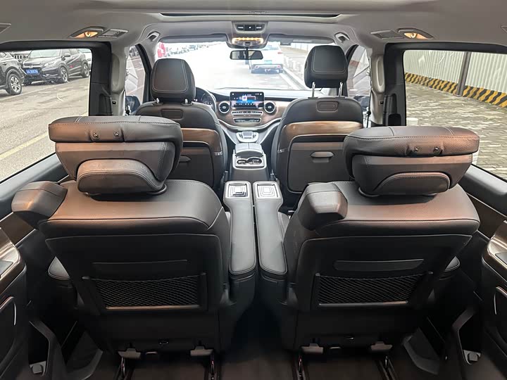 Фото 6 - Mercedes-Benz V-Class