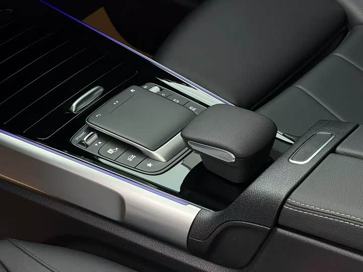 Фото 5 - Mercedes-Benz GLB-Class